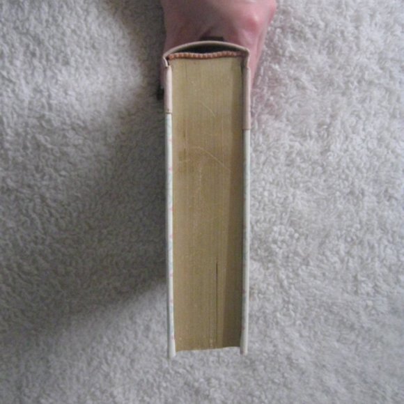 Best Sellers from Reader's Digest Condensed Book Hardcover Book - Picture 4 of 7